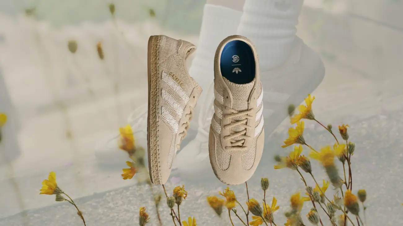 Blackpink's Jennie shows off the new adidas Originals x CLOT Gazelle by Edison Chen Blackpink's Jennie shows off the new adidas Originals x CLOT Gazelle by Edison Chen